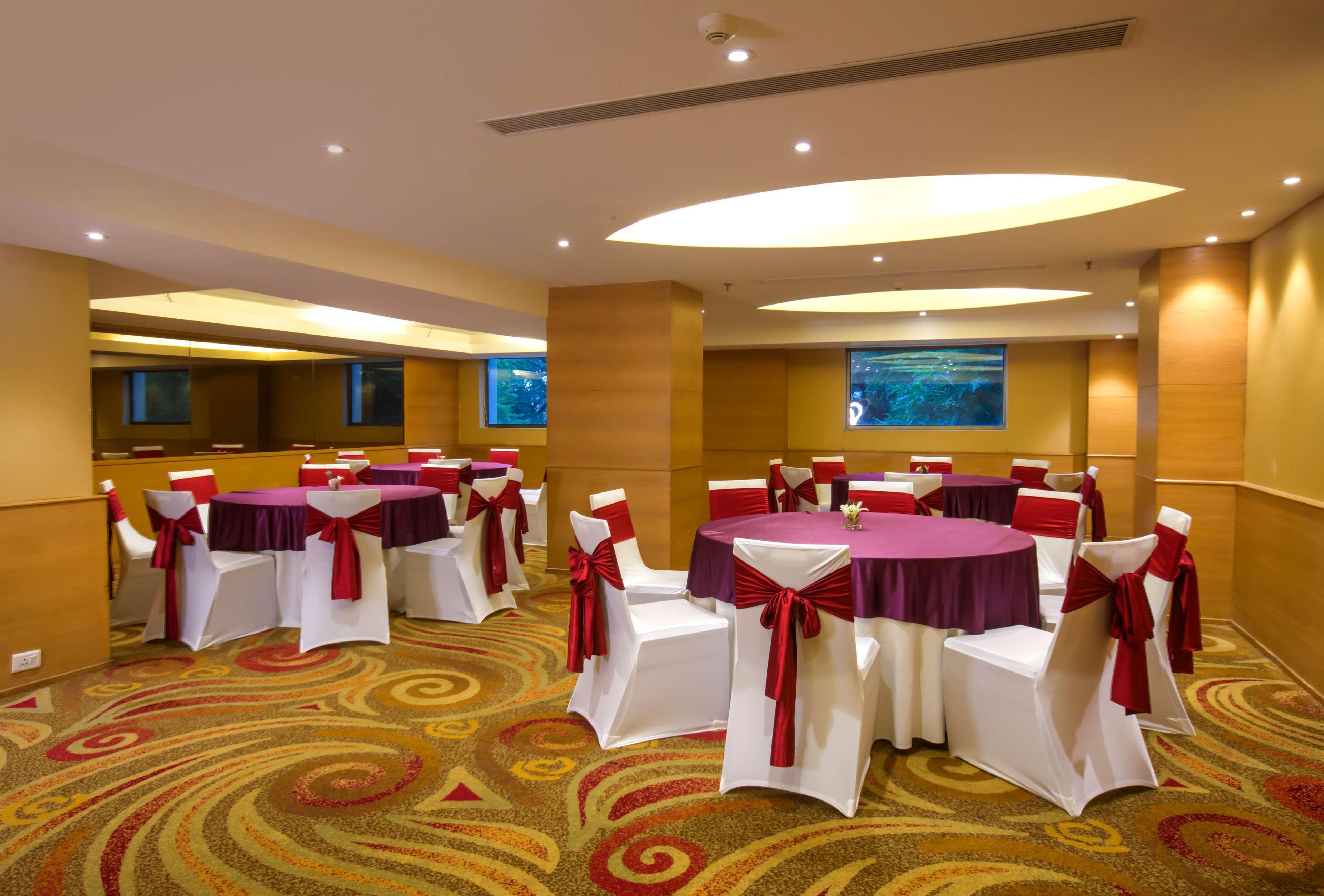 Radisson Blu Hotel Chennai City Centre Eksteriør bilde